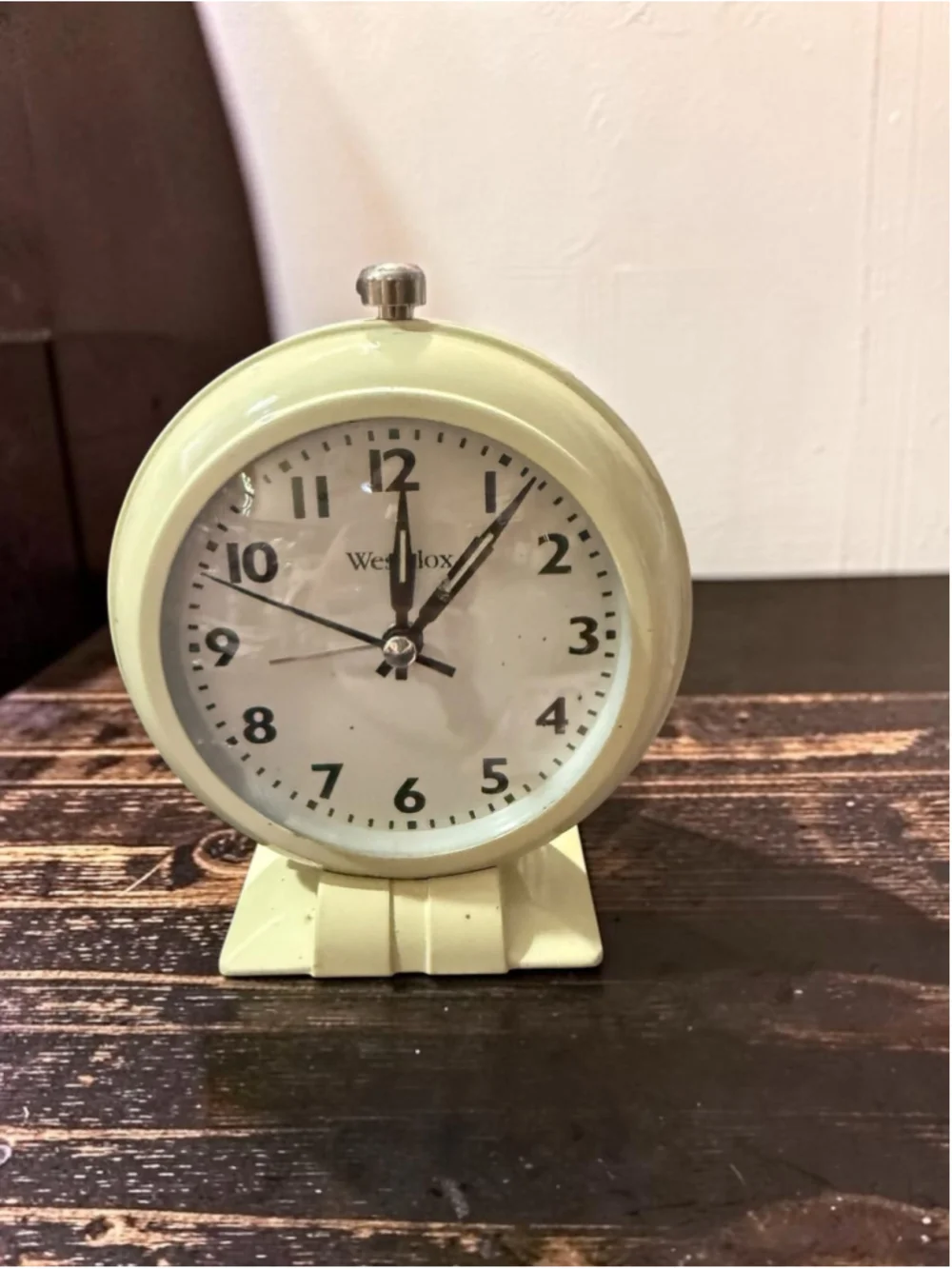 Westclox Baby Ben Style Quartz Alarm Clock | Retro Cream Analog Clock | Read Des